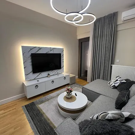 - Stylish 1br With 2 Balconies - View & Free Parking Apartamento Escópia