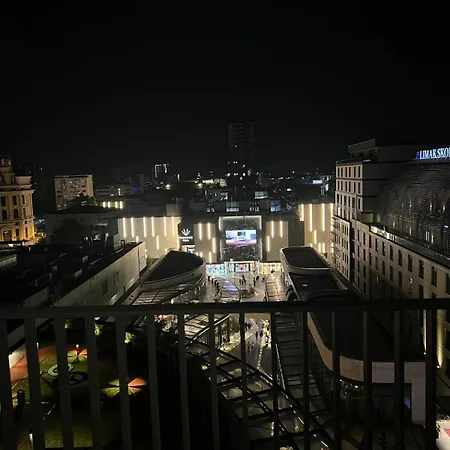 - Stylish 1br With 2 Balconies - View & Free Parking