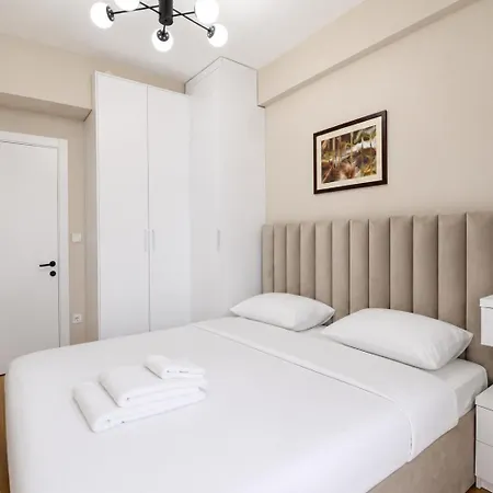 - Stylish 1br With 2 Balconies - View & Free Parking Apartamento *